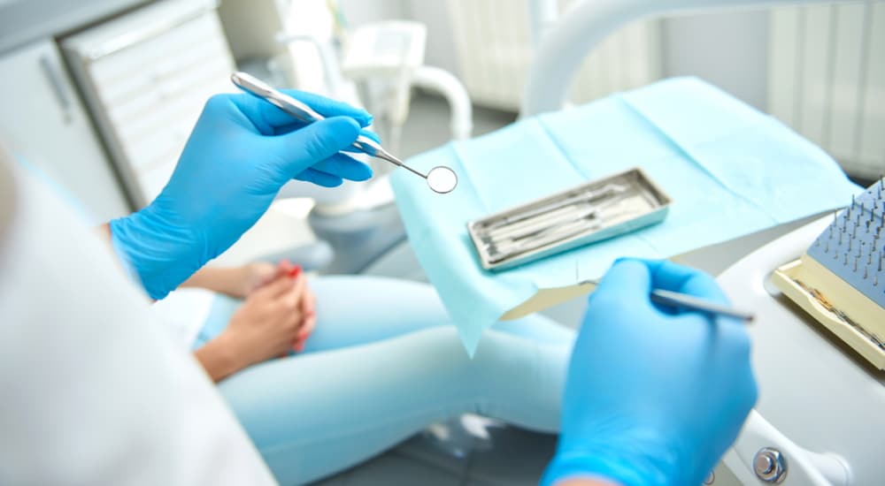 Le régime de soins dentaires au Canada confronté à la pénurie de praticiens