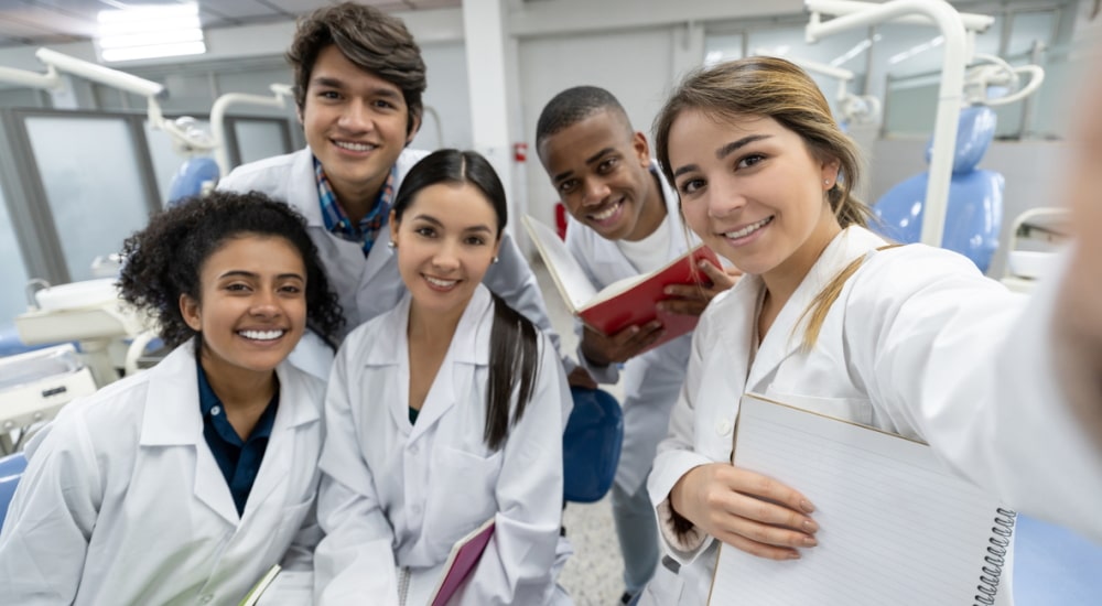 Pénurie de dentistes : plus d’étudiants à la faculté d’odontologie de Brest en 2025